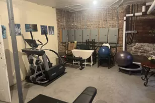 6131 N Hoyne Ave, Chicago, IL 60659 - Photo 25