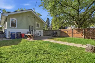 1024 Highland Ave, Waukegan, IL 60085 - Photo 19