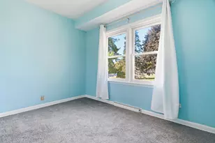 1024 Highland Ave, Waukegan, IL 60085 - Photo 9