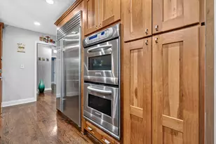 9240 S 83rd Ave, Hickory Hills, IL 60457 - Photo 9
