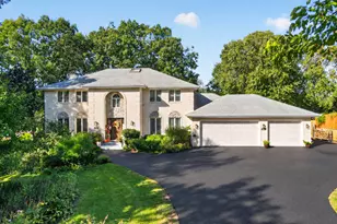 9240 S 83rd Ave, Hickory Hills, IL 60457 - Photo 1