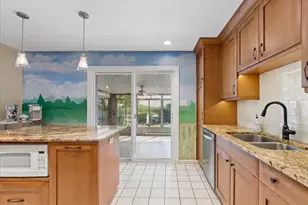 7949 Sycamore Dr, Orland Park, IL 60462 - Photo 7