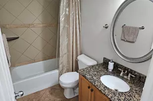 1354 E Washington St, Des Plaines, IL 60016 - Photo 7