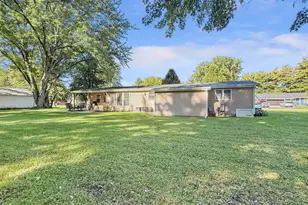 6011 Stevens St, Byron, IL 61010 - Photo 21