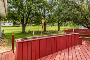 812 W 3rd St, Gilman, IL 60938 - Photo 35