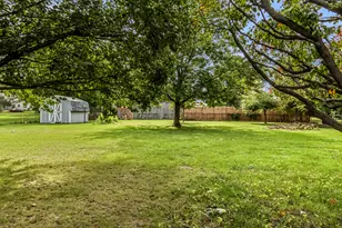 812 W 3rd St, Gilman, IL 60938 - Photo 45