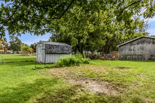 812 W 3rd St, Gilman, IL 60938 - Photo 47