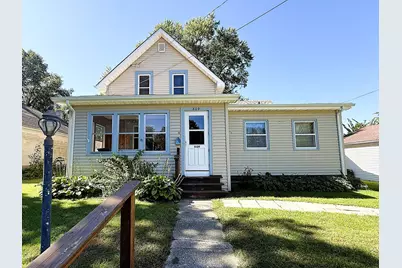809 Inlet Avenue, Dixon, IL 61021 - Photo 1