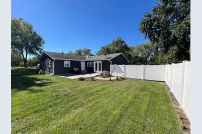 196 Green Court, Streamwood, IL 60107 - Photo 17