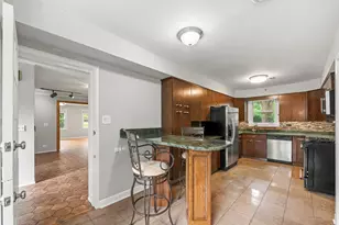311 N Mac Arthur Blvd, Mount Prospect, IL 60056 - Photo 17