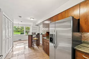 311 N Mac Arthur Blvd, Mount Prospect, IL 60056 - Photo 15