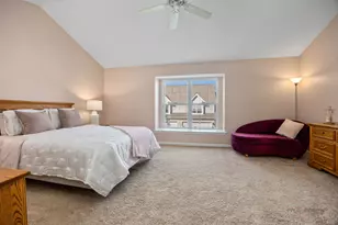 1201 W Danbury Dr, Cary, IL 60013 - Photo 19