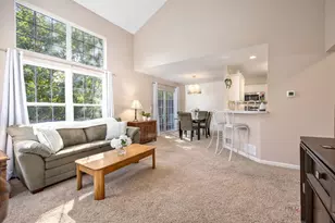 1201 W Danbury Dr, Cary, IL 60013 - Photo 7
