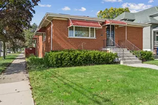 818 S 2nd Ave, Maywood, IL 60153 - Photo 1