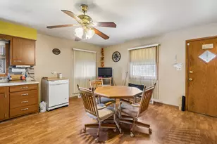 818 S 2nd Ave, Maywood, IL 60153 - Photo 7