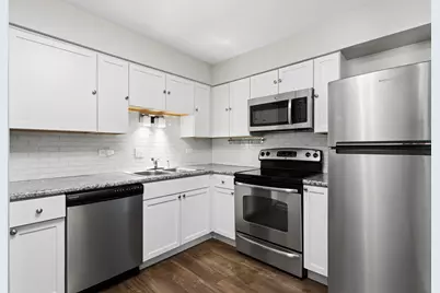 7510 Farmingdale Drive #210, Darien, IL 60561 - Photo 9