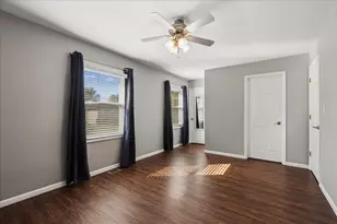 990 Brush Hill Ln, Lake Zurich, IL 60047 - Photo 9