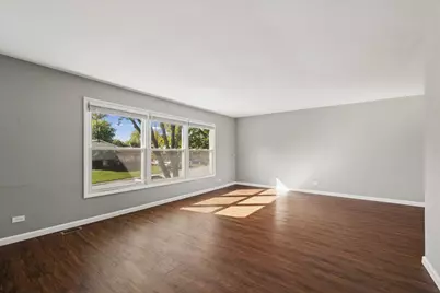 990 Brush Hill Lane, Lake Zurich, IL 60047 - Photo 3