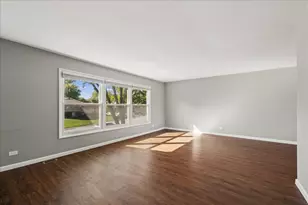 990 Brush Hill Ln, Lake Zurich, IL 60047 - Photo 3