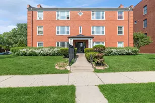 136 Ridge Ave, Evanston, IL 60202 - Photo 11