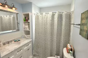 1211 E Jefferson St, Bloomington, IL 61701 - Photo 11