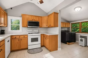 330 Pleasant St, Sheridan, IL 60551 - Photo 15