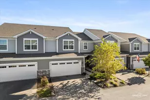 1032 Moraine Dr, South Elgin, IL 60177 - Photo 3