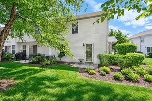 560 Jennifer Cir, Mundelein, IL 60060 - Photo 21