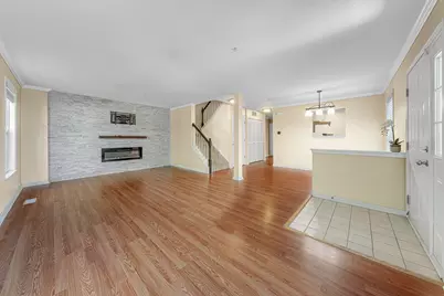560 Jennifer Circle, Mundelein, IL 60060 - Photo 9