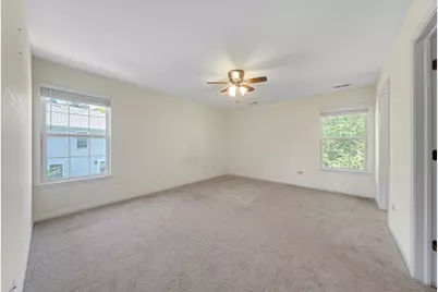 560 Jennifer Circle, Mundelein, IL 60060 - Photo 13