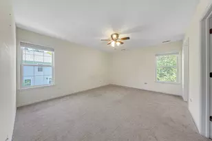 560 Jennifer Cir, Mundelein, IL 60060 - Photo 13