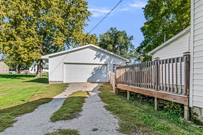 412 E Elm Street, Chatsworth, IL 60921 - Photo 5