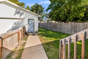 412 E Elm St, Chatsworth, IL 60921 - Photo 15