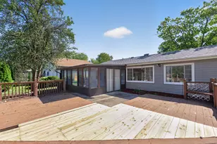 1622 W Celebrity Cir, Hanover Park, IL 60133 - Photo 23