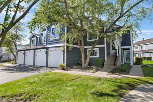1002 Boston Cir, Schaumburg, IL 60193 - Photo 3