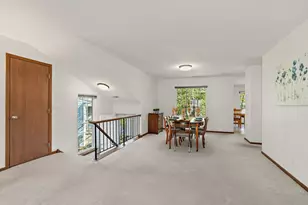 1002 Boston Cir, Schaumburg, IL 60193 - Photo 5