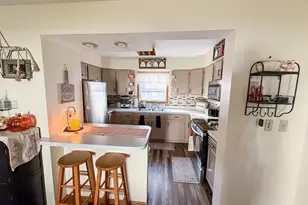 204 Towne St, Morrison, IL 61270 - Photo 5