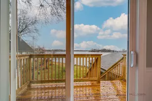 163 Eagle Point Rd, Fox Lake, IL 60020 - Photo 9