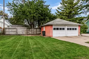 919 E Washington St, Pontiac, IL 61764 - Photo 33