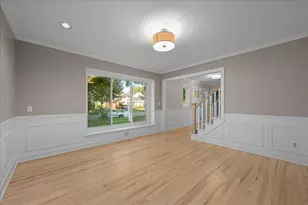 550 Longmeadow Cir, Saint Charles, IL 60174 - Photo 11