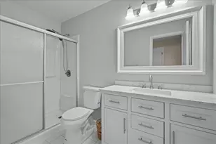550 Longmeadow Cir, Saint Charles, IL 60174 - Photo 33