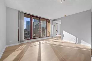 200 N Dearborn St, Chicago, IL 60601 - Photo 9