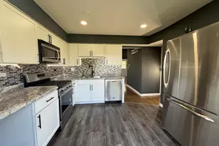 1317 Seabury Cir, Carol Stream, IL 60188 - Photo 5