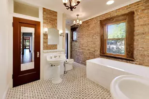 10516 S Seeley Ave, Chicago, IL 60643 - Photo 29