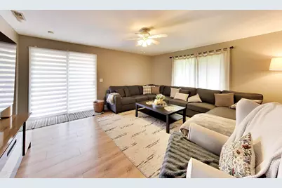 10S021 Plainfield Naperville Road, Naperville, IL 60564 - Photo 17