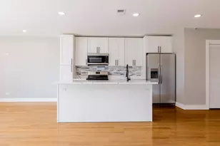 5708 W 84th Pl, Burbank, IL 60459 - Photo 9