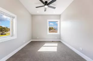 5708 W 84th Pl, Burbank, IL 60459 - Photo 15