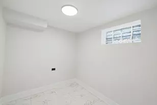 8718 S Euclid Ave, Chicago, IL 60617 - Photo 25