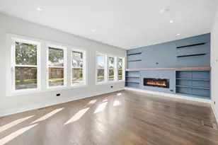 8718 S Euclid Ave, Chicago, IL 60617 - Photo 3