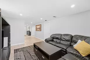 2416 Ernst St, Franklin Park, IL 60131 - Photo 17